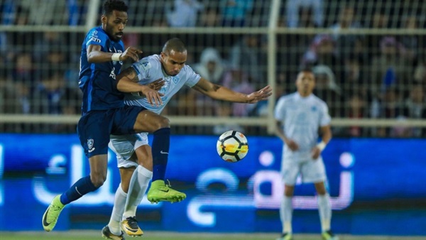 الهلال والباطن