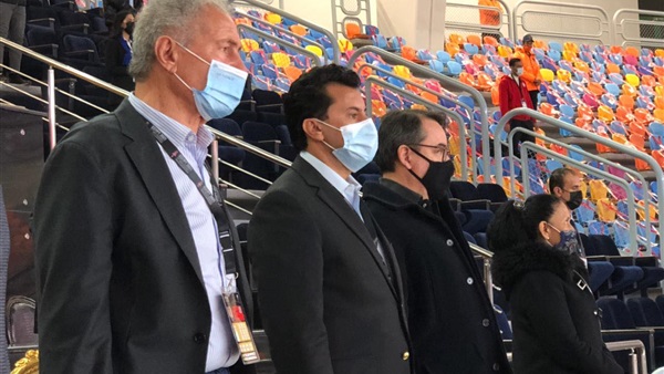 وزير الشباب والرياضة