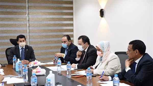 وزير الشباب والرياضة