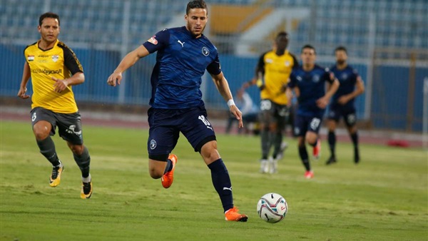 نادي بيراميدز 