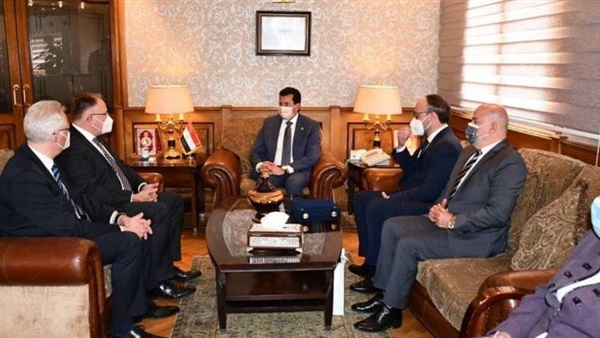 وزير الشباب والرياضة