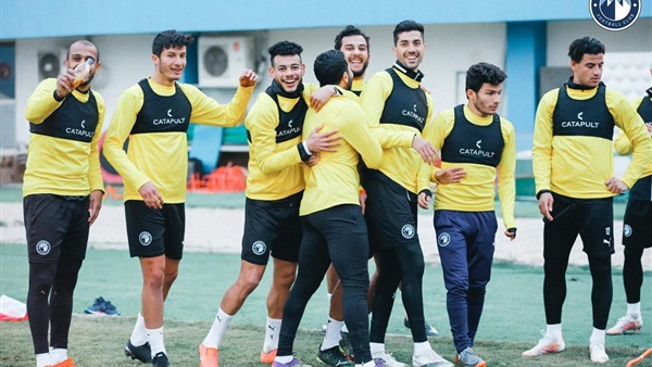 نادي بيراميدز 