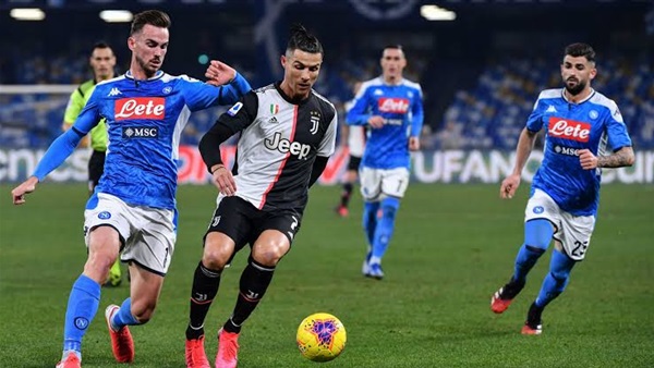 يوفنتوس ونابولي