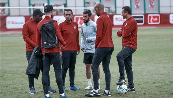 الجهاز الفني وناصر