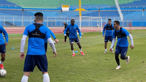 نادي بيراميدز 