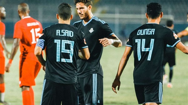 نادي بيراميدز 