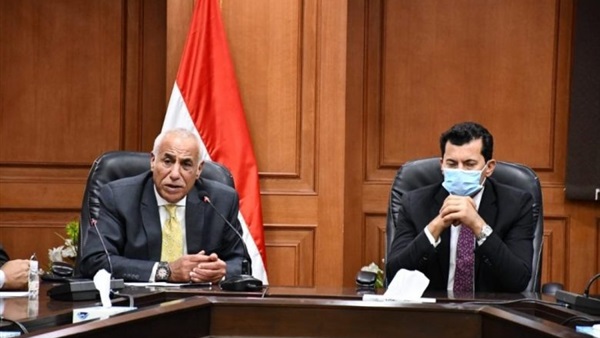 رئيس الزمالك ووزير