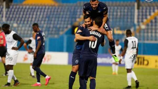 نادي بيراميدز 