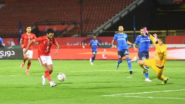 مباراة الأهلي وسموحة