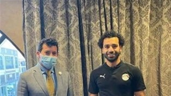 محمد صلاح ووزير الشباب