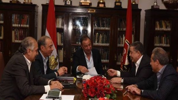 شركة الكرة بالنادي