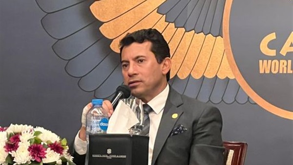 وزير الشباب والرياضة