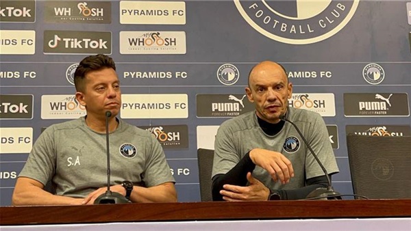 تاكيس جونياس