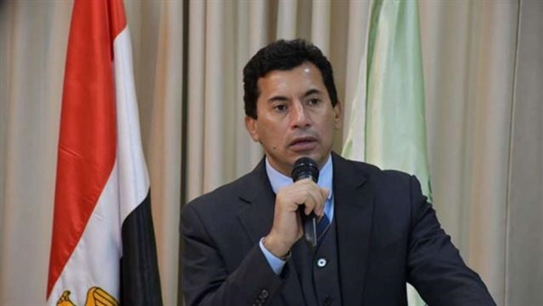 أشرف صبحي 
