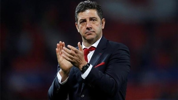 روي فيتوريا 