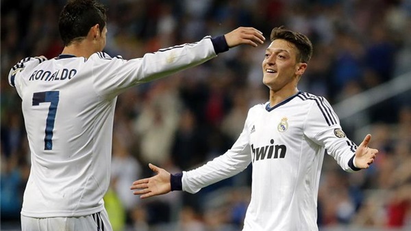 أوزيل وكريستيانو