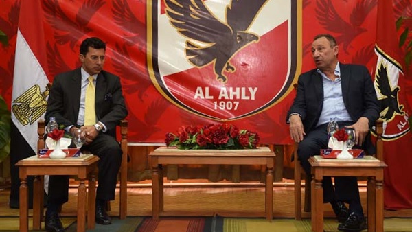 أشرف صبحي ومحمود