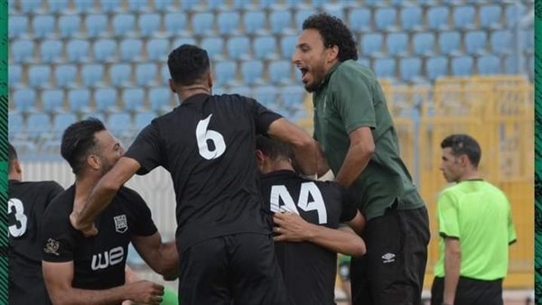 نادي زد 