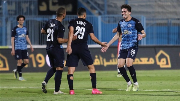 نادي بيراميدز 