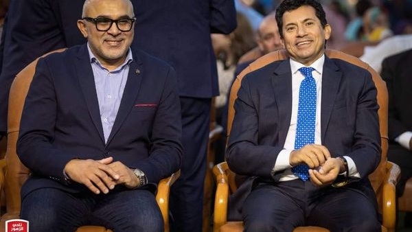 وزير الشباب والرياضة