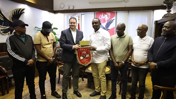 الأهلي ويانج أفريكانز