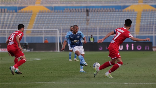 بيراميدز وفيوتشر