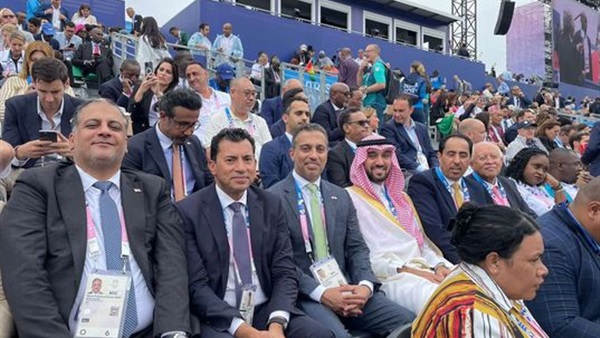 وزير الشباب والرياضة