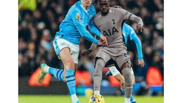 توتنهام والسيتي 