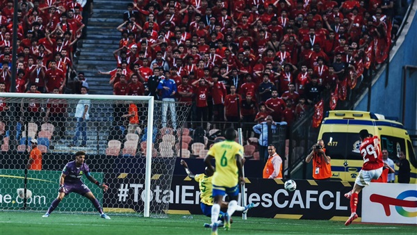 الأهلي وصن داونز