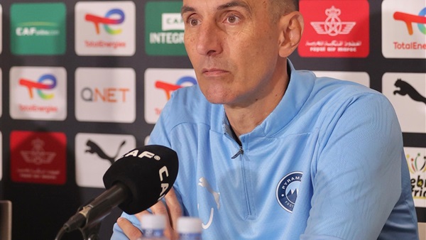 مدرب بيراميدز 