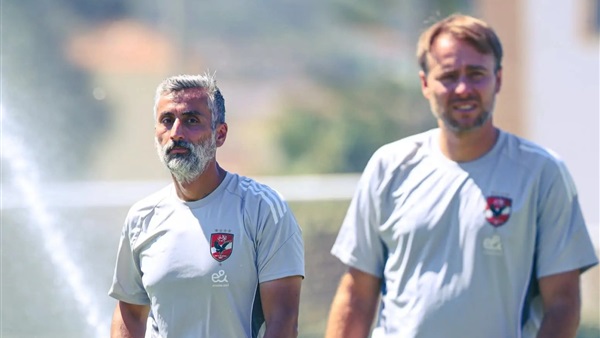 ريبيرو وجهازه المعاون