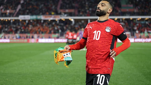 محمد صلاح قائد منتخب