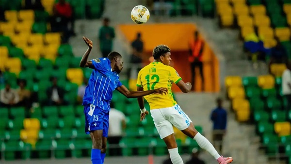 الهلال وصن داونز