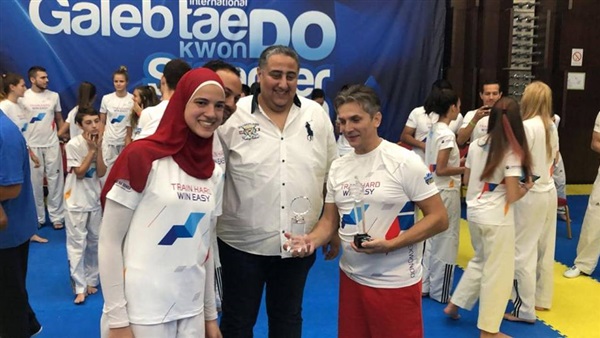 هداية ملاك في معسكر