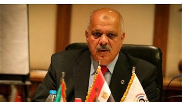 حازم حسني رئيس اتحاد