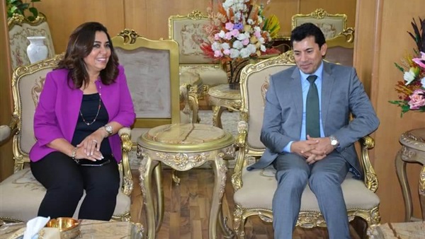 وزير الشباب و الرياضة