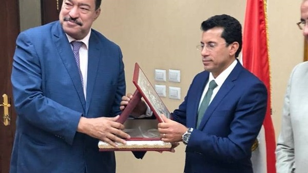 مطيع فخر الدين رئيس