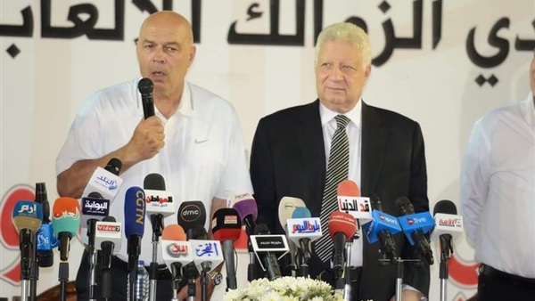 مرتضى منصور وكريستيان