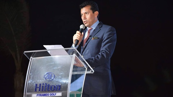 وزير الرياضة يحضر