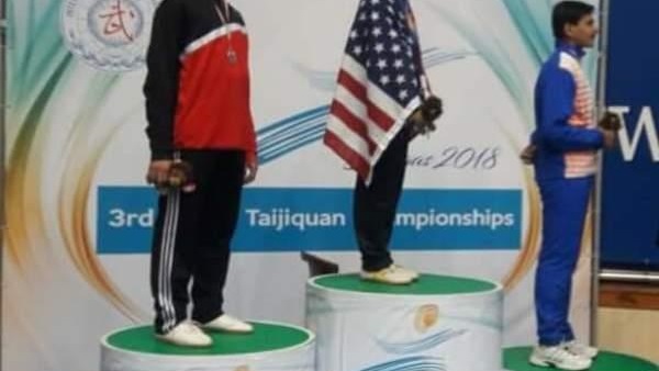 احمد عبد الرحمن لاعب