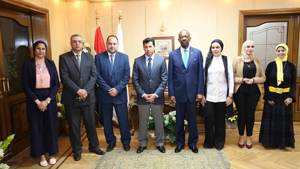 وزير الرياضة يستقبل