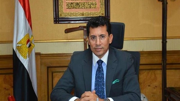 د. أشرف صبحي وزير