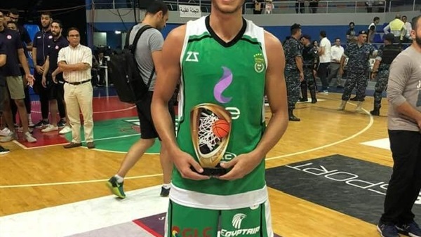 احمد عادل لاعب الاتحاد