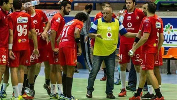 الفريق الاول لكرة