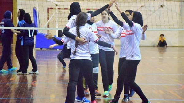 الفريق الأول لسيدات