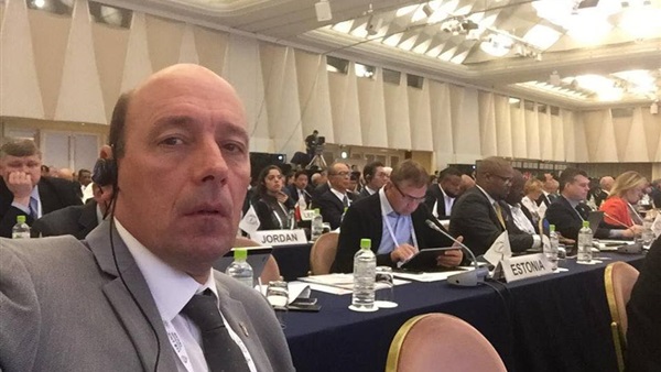 شريف العريان سكرتير