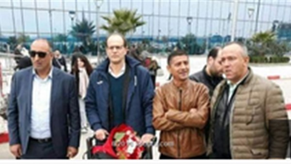 من وصول الفرنسي دينيس