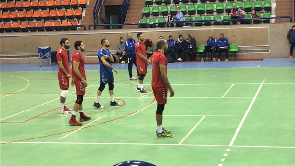 الفريق الاول للكرة