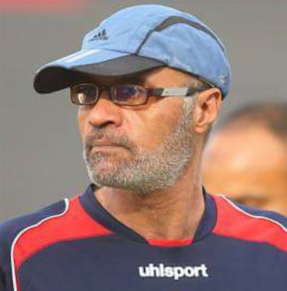 الخطيب مديرا فنيا