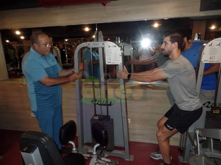 شاهد.. محمود متولي